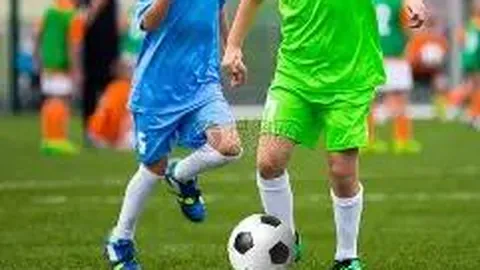 国足2-0力克对手，喜迎胜利，伊万发现新锋线奇才！